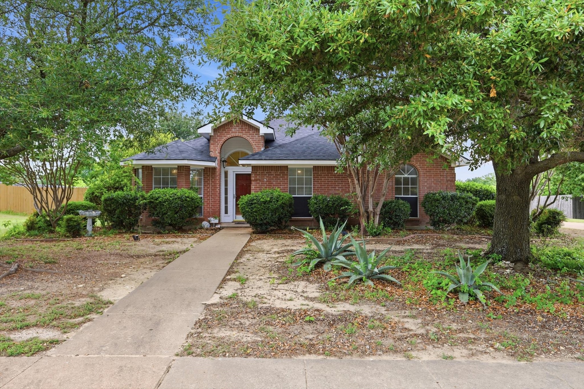 921 High Point Drive Midlothian TX 76065