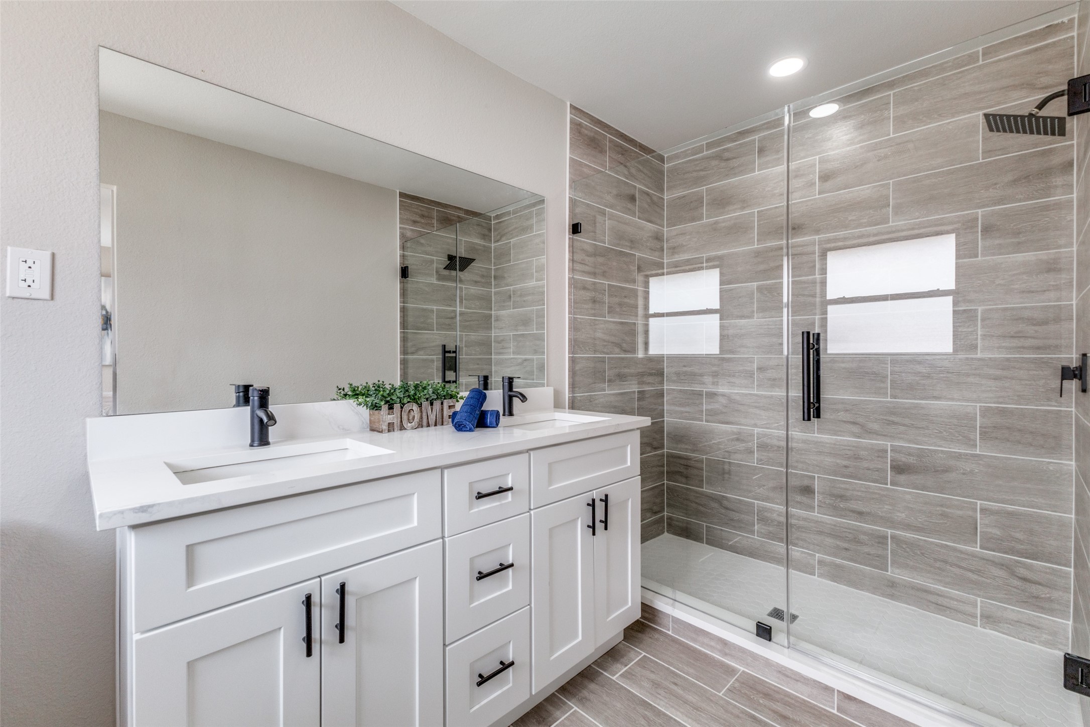 8908 Sorrento Street Dallas TX 75228