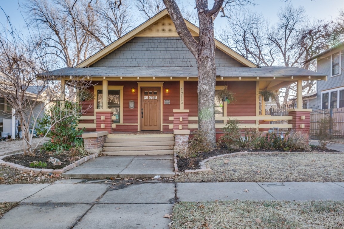1715 College Avenue Fort Worth TX 76110