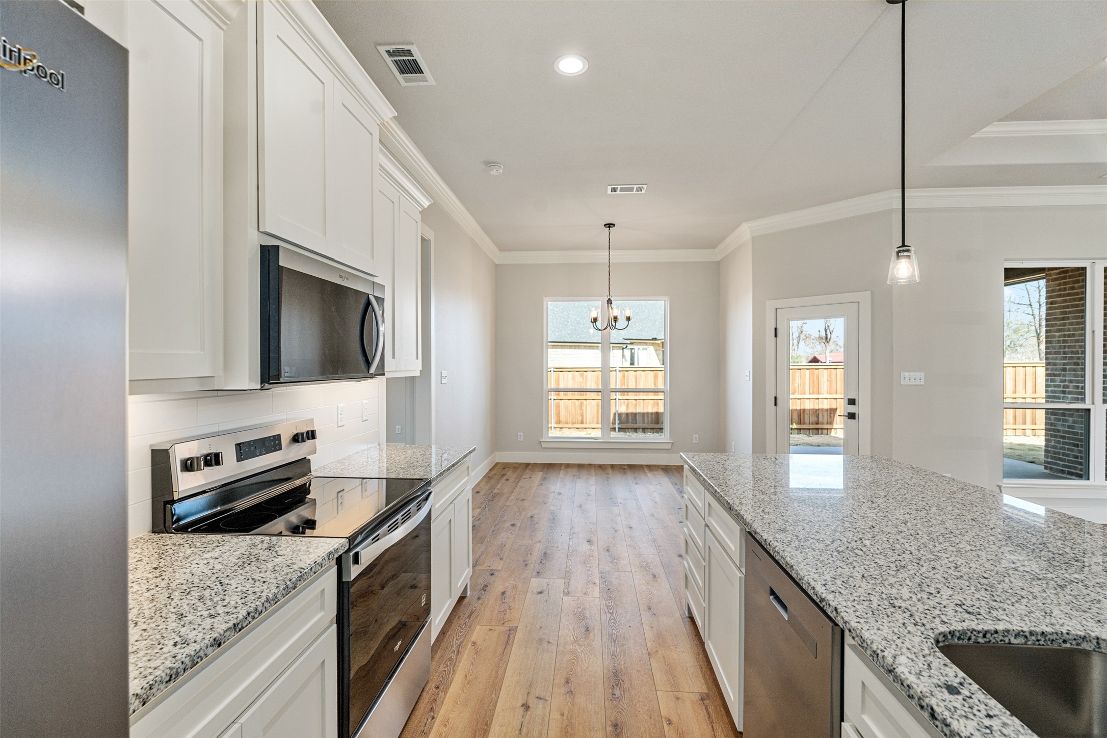 502 Limestone Circle Mabank TX 75147