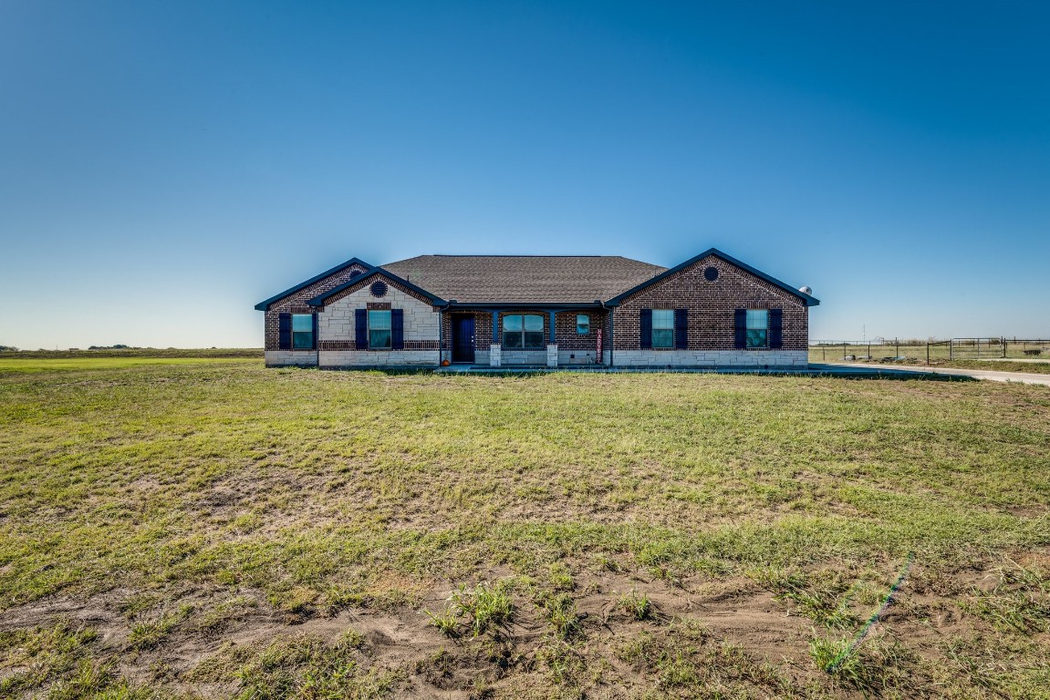 8116 Harvest Drive Grandview TX 76050