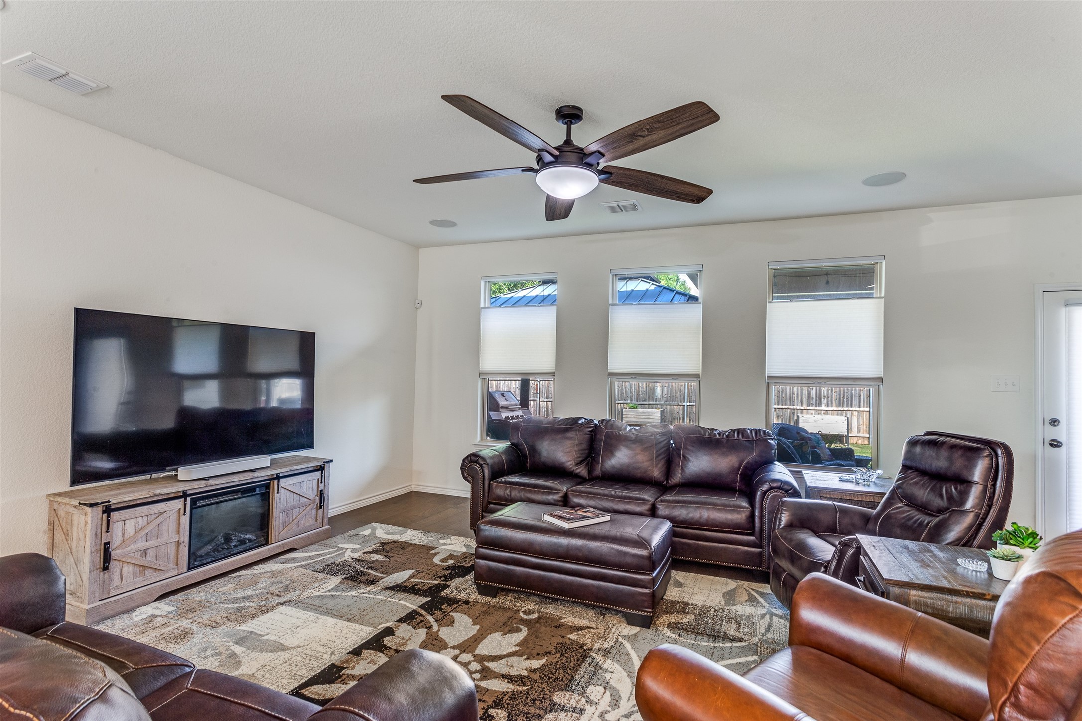 3907 Bendale Road Benbrook TX 76116