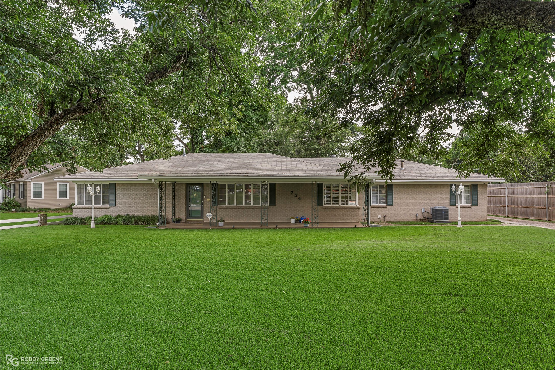 754 E Kings Highway Shreveport LA 71105