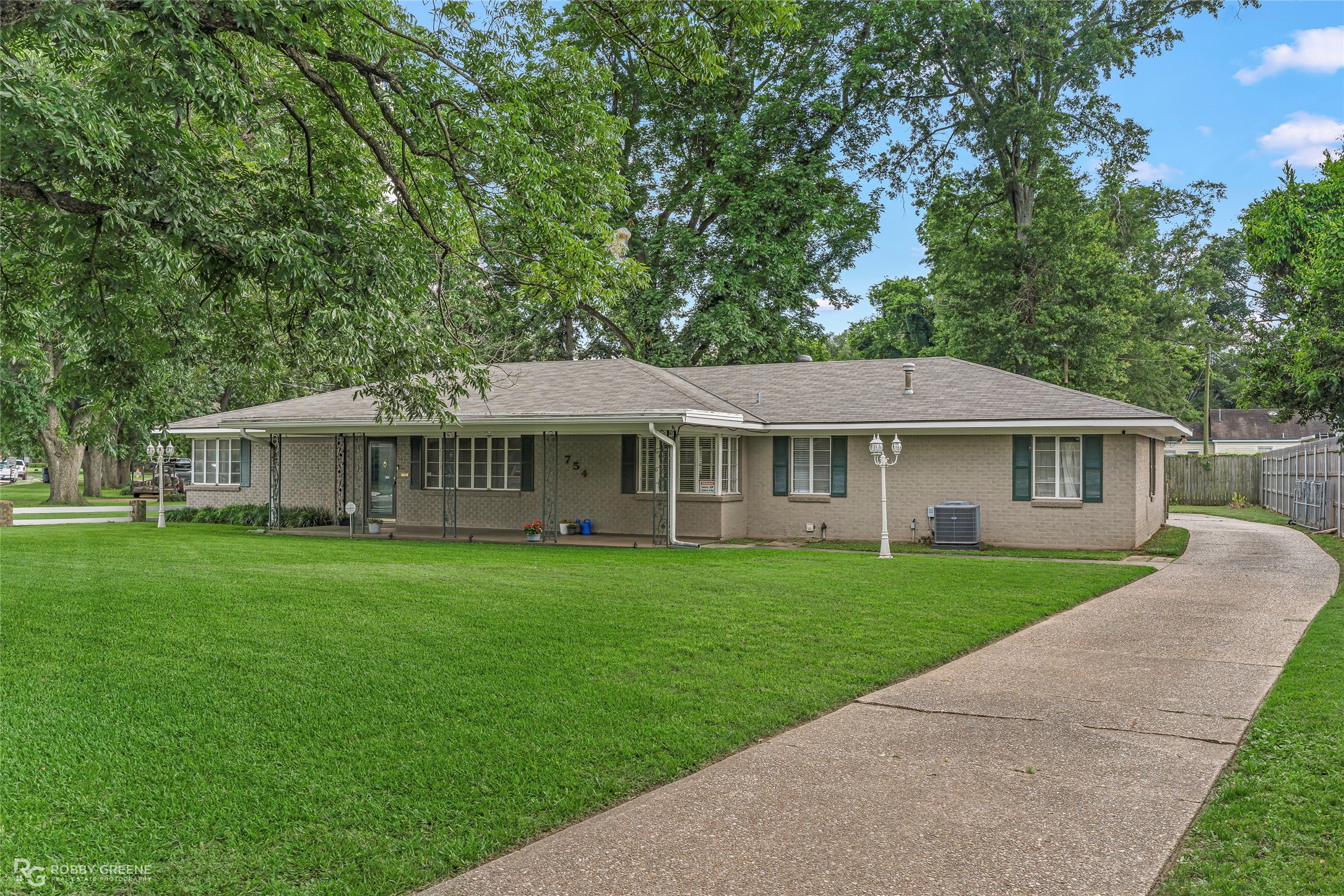 754 E Kings Highway Shreveport LA 71105