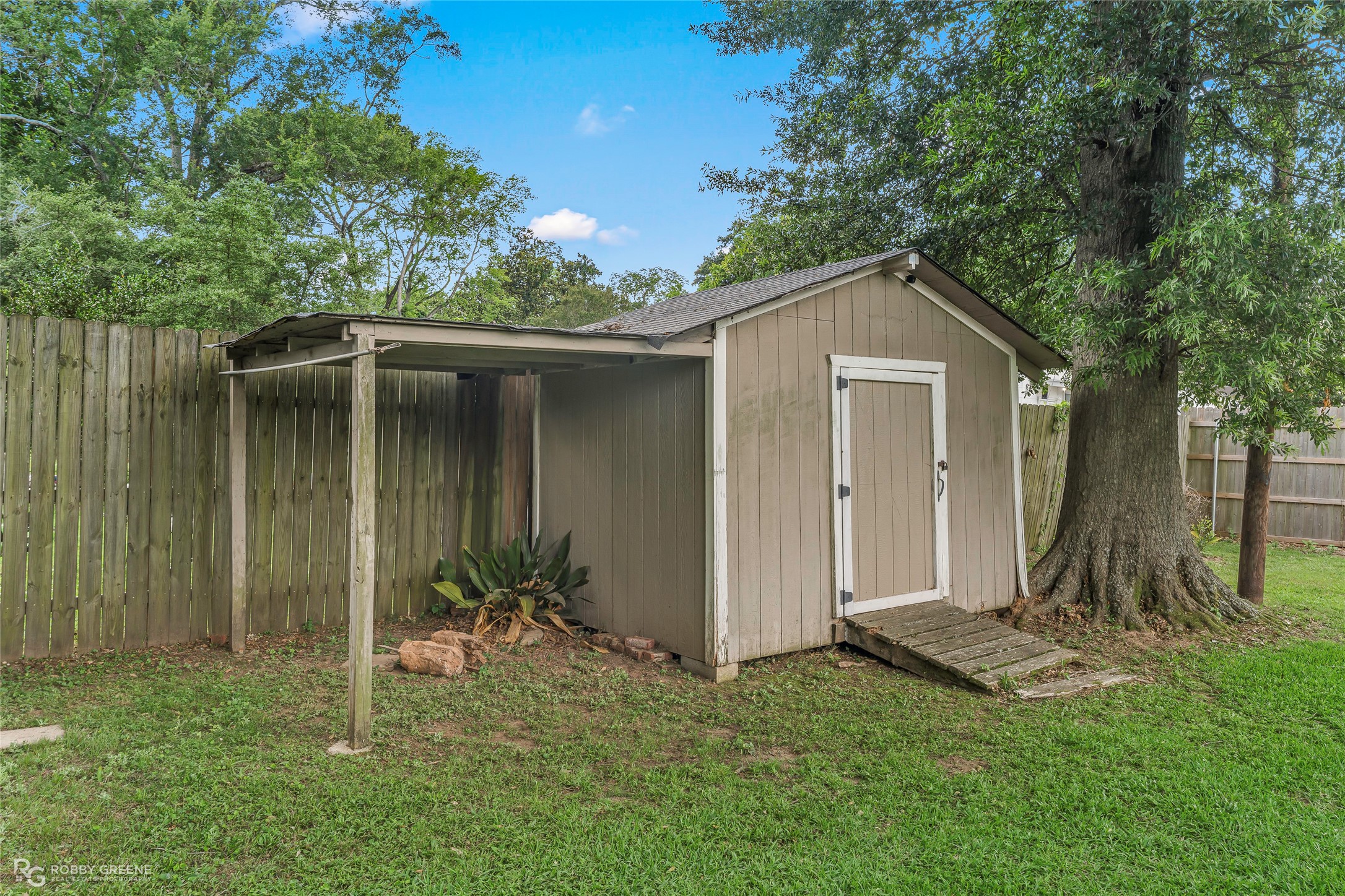 754 E Kings Highway Shreveport LA 71105