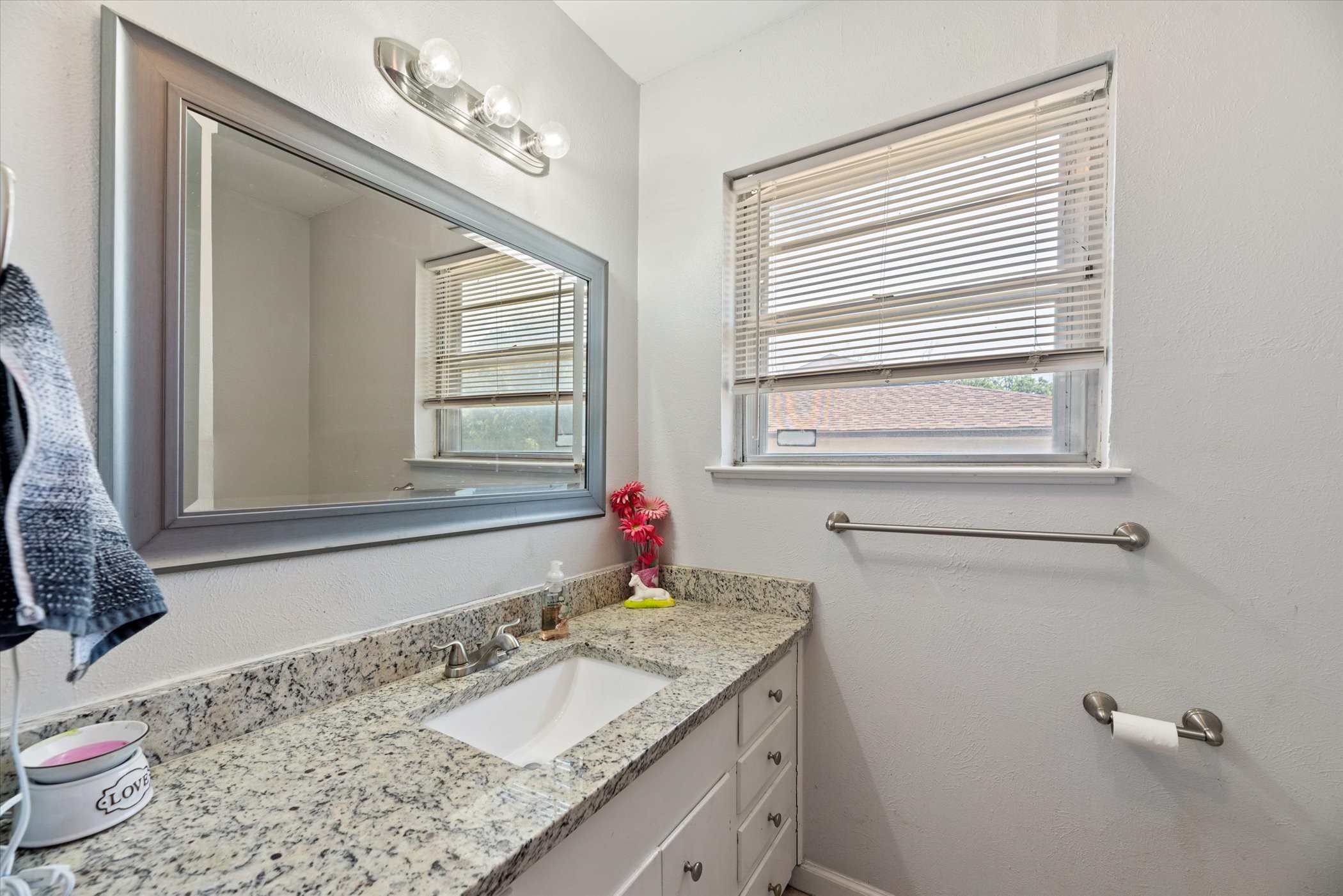 4709 Nadine Drive Haltom City TX 76117