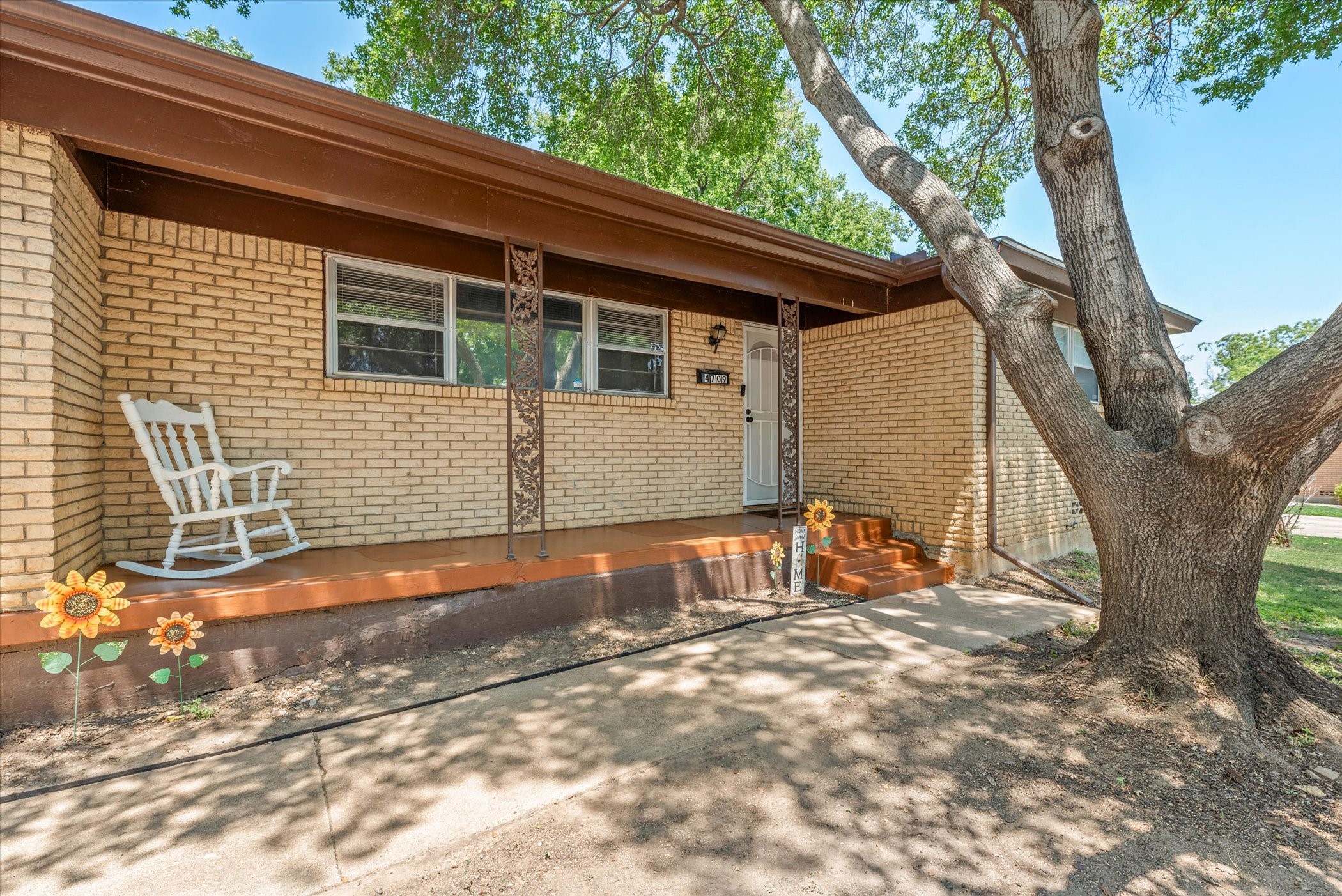 4709 Nadine Drive Haltom City TX 76117