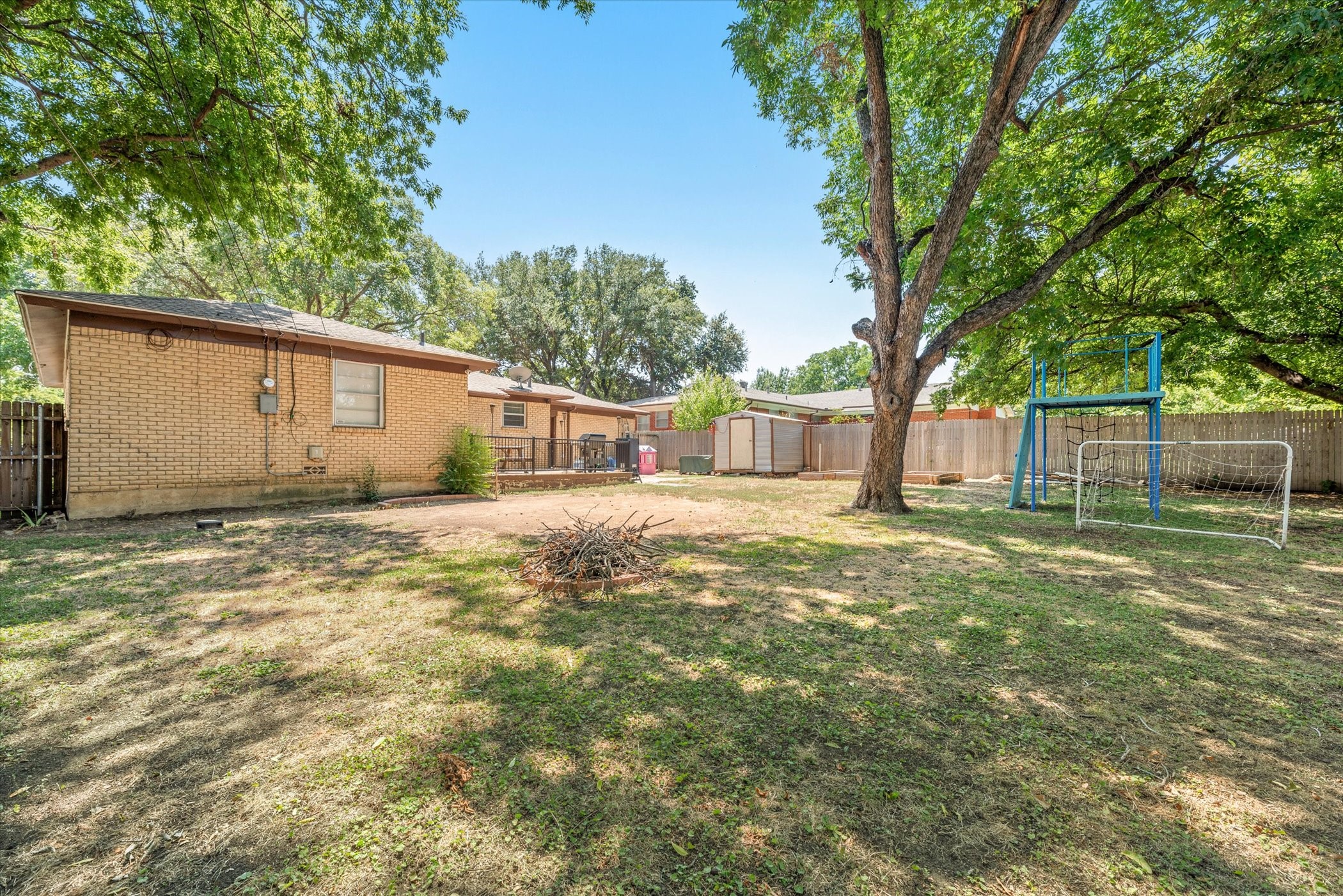 4709 Nadine Drive Haltom City TX 76117