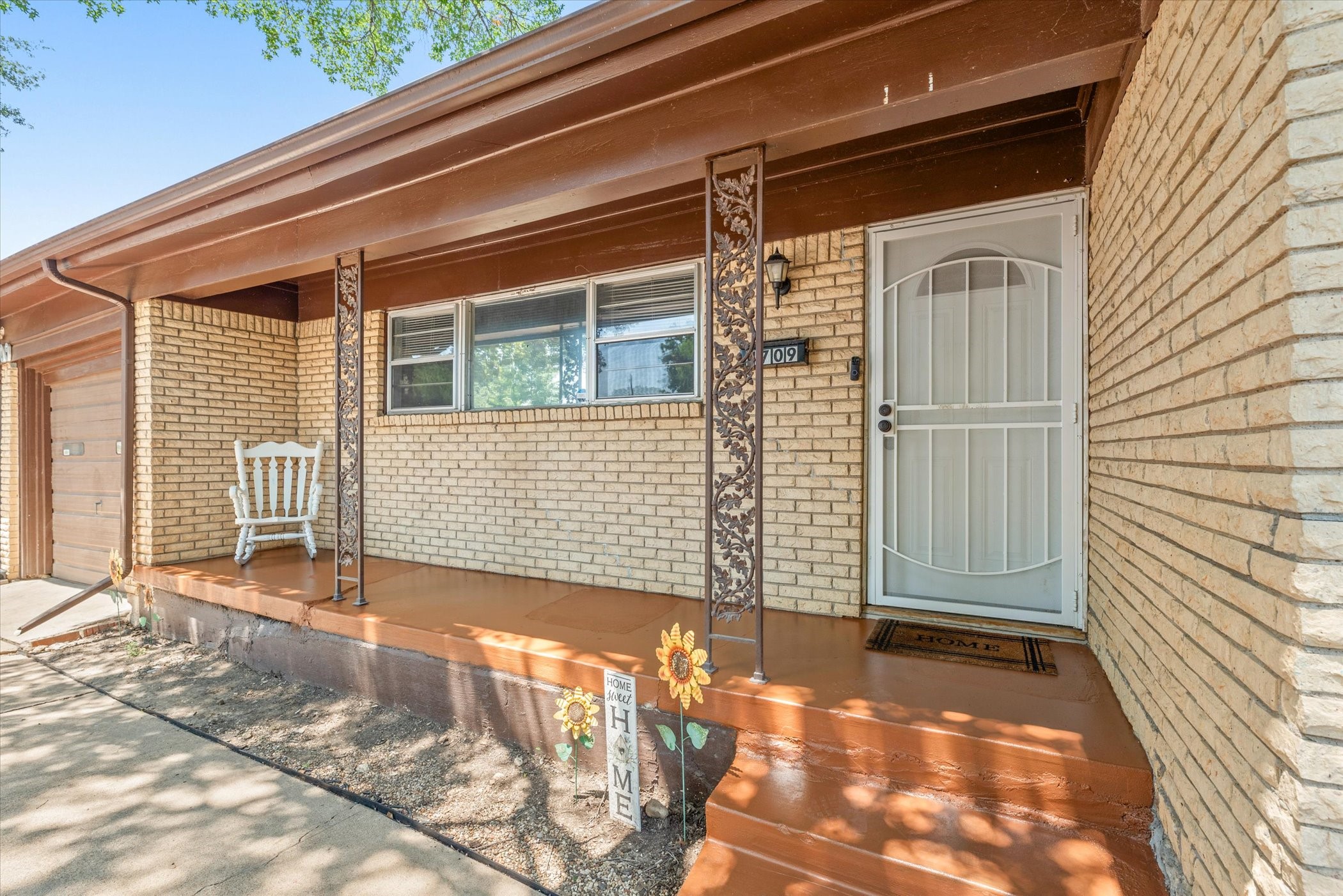 4709 Nadine Drive Haltom City TX 76117