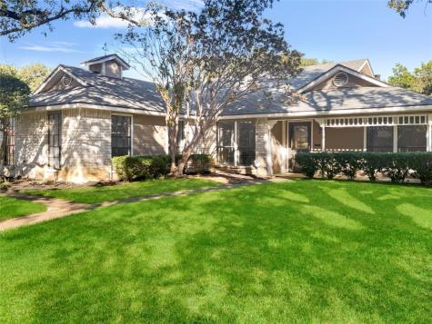 202 Post Oak Drive Grand Prairie TX 75050