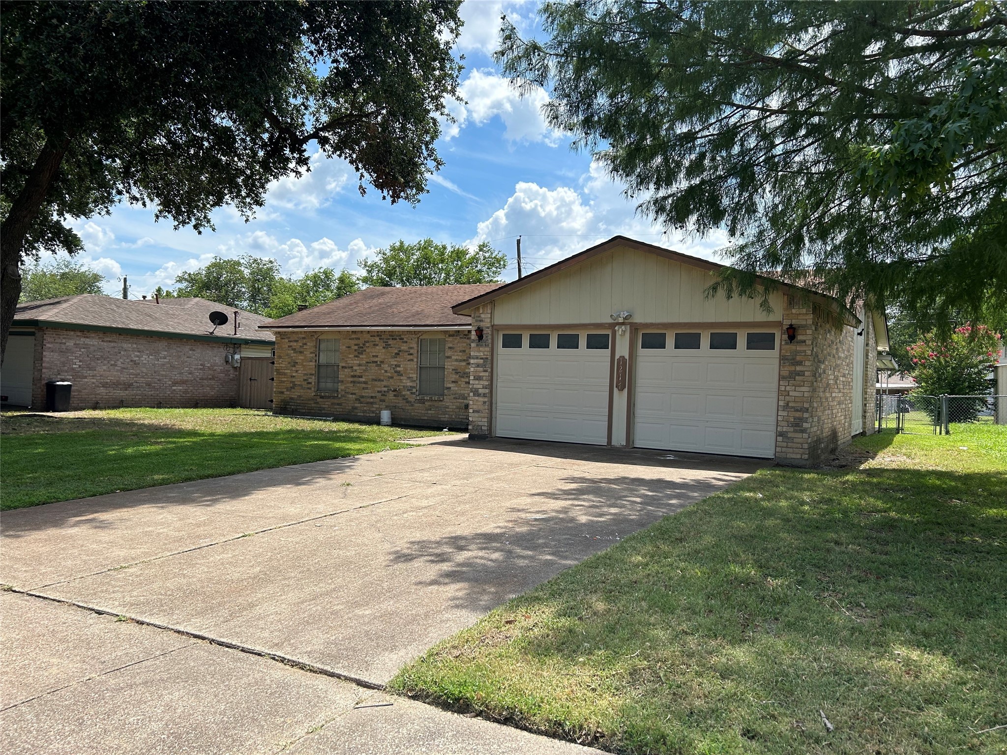 1217 Tulip Trail Mesquite TX 75149