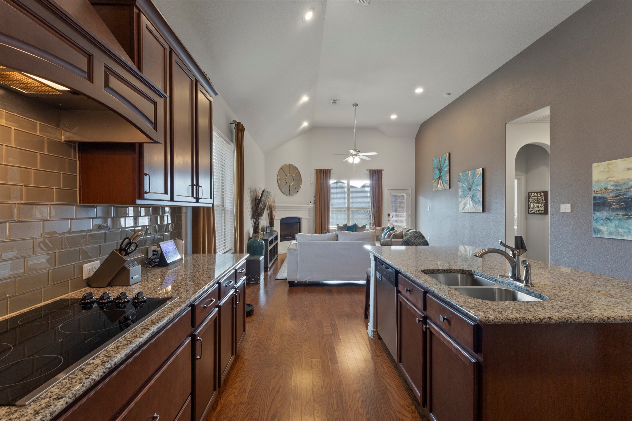 3712 Harbour Mist Trail Denton TX 76208