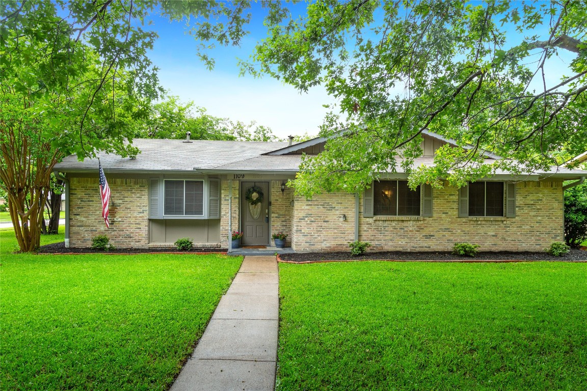 1109 Greencove Lane Richardson TX 75081