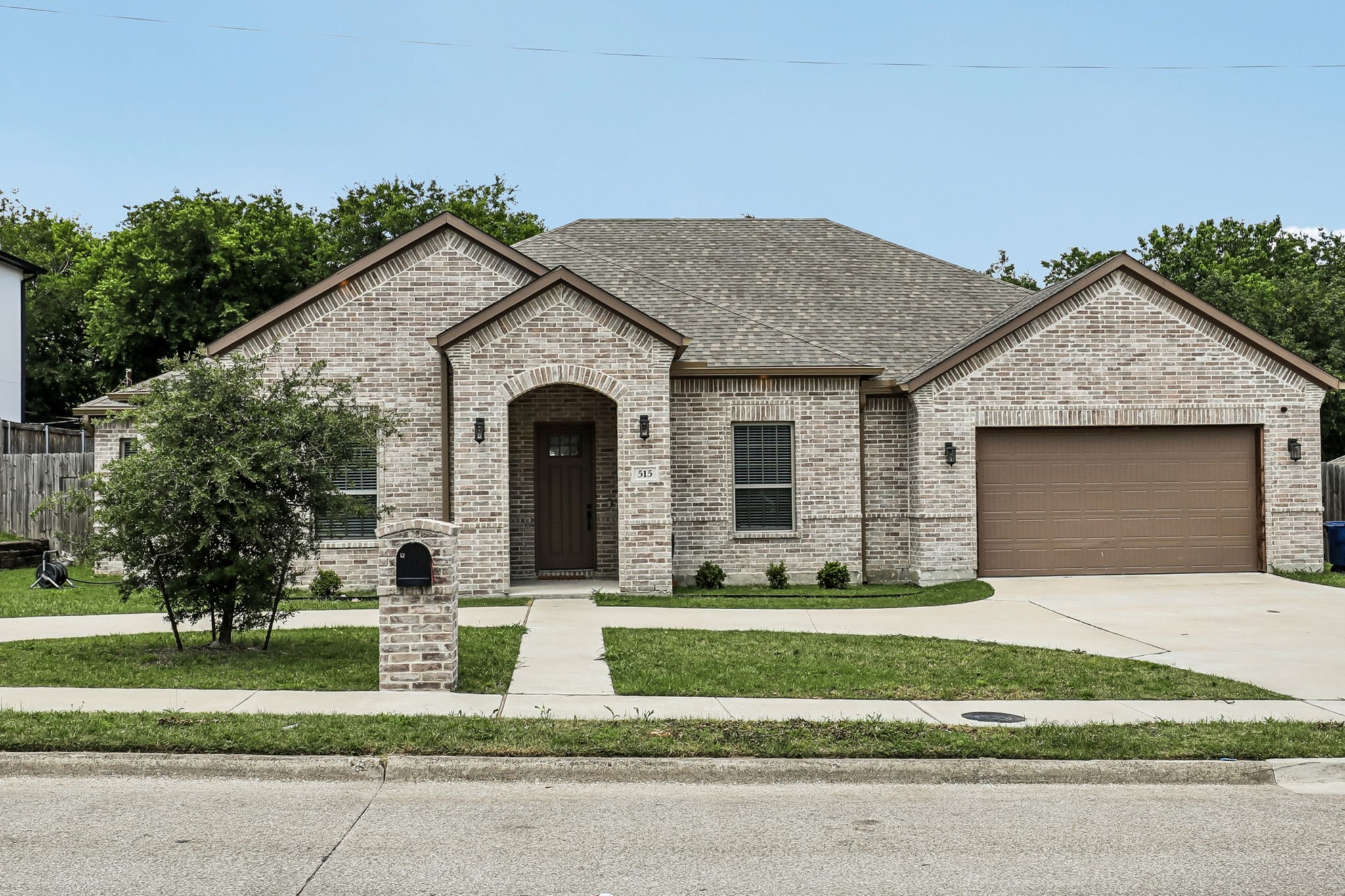 515 W Laureland Road Dallas TX 75232