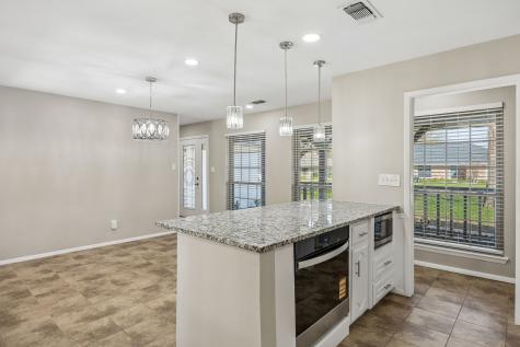 904 Bert Drive Arlington TX 76012