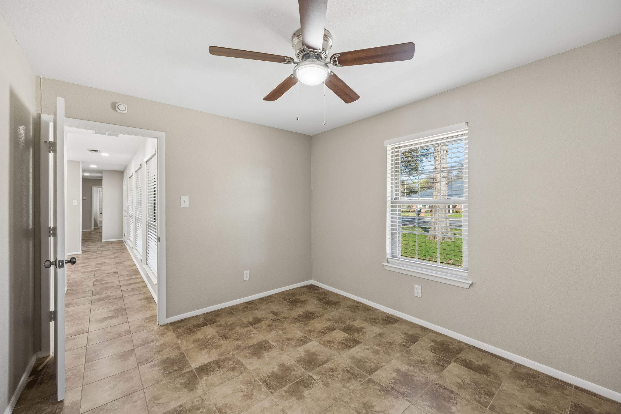 904 Bert Drive Arlington TX 76012