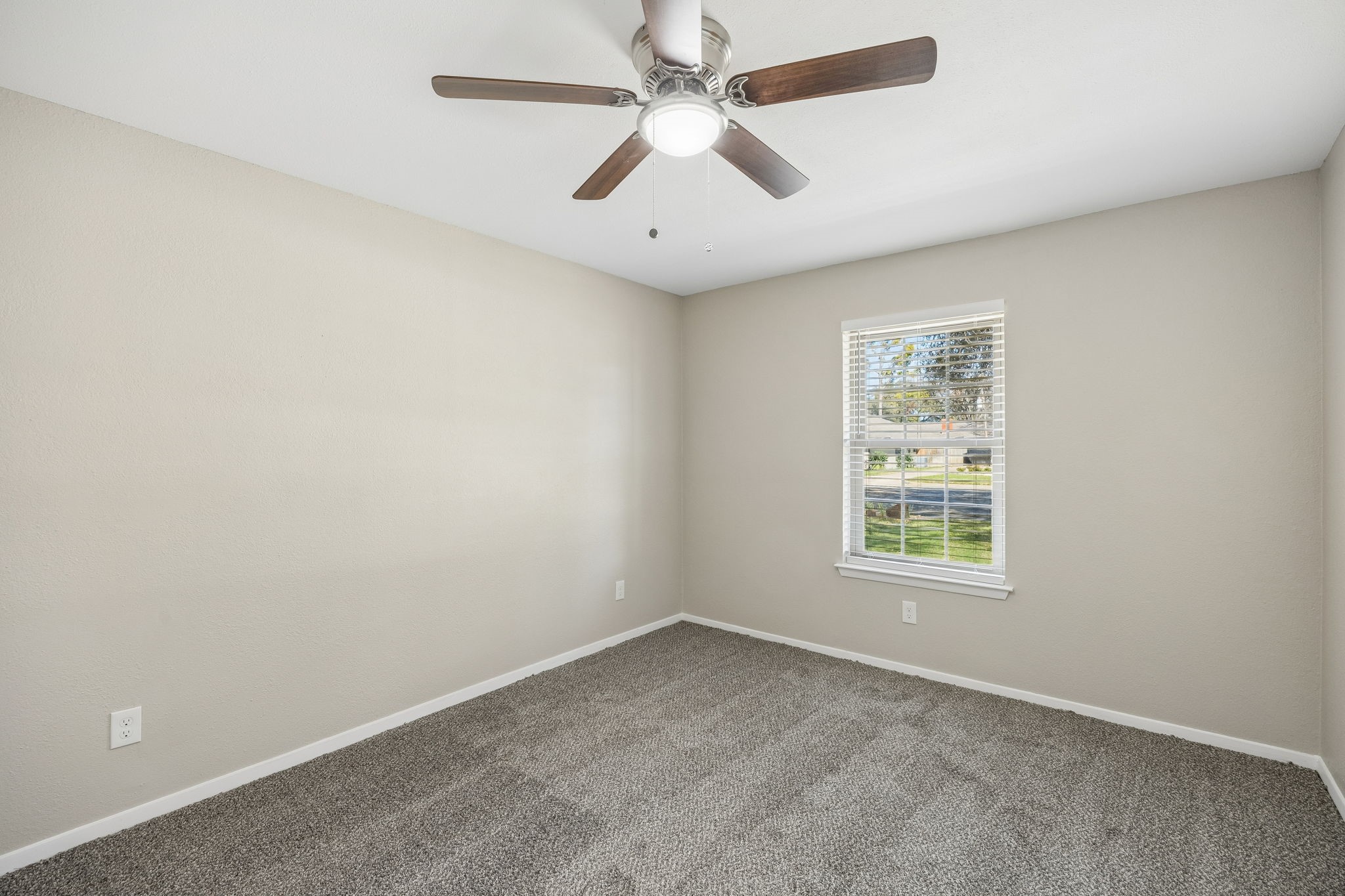 904 Bert Drive Arlington TX 76012