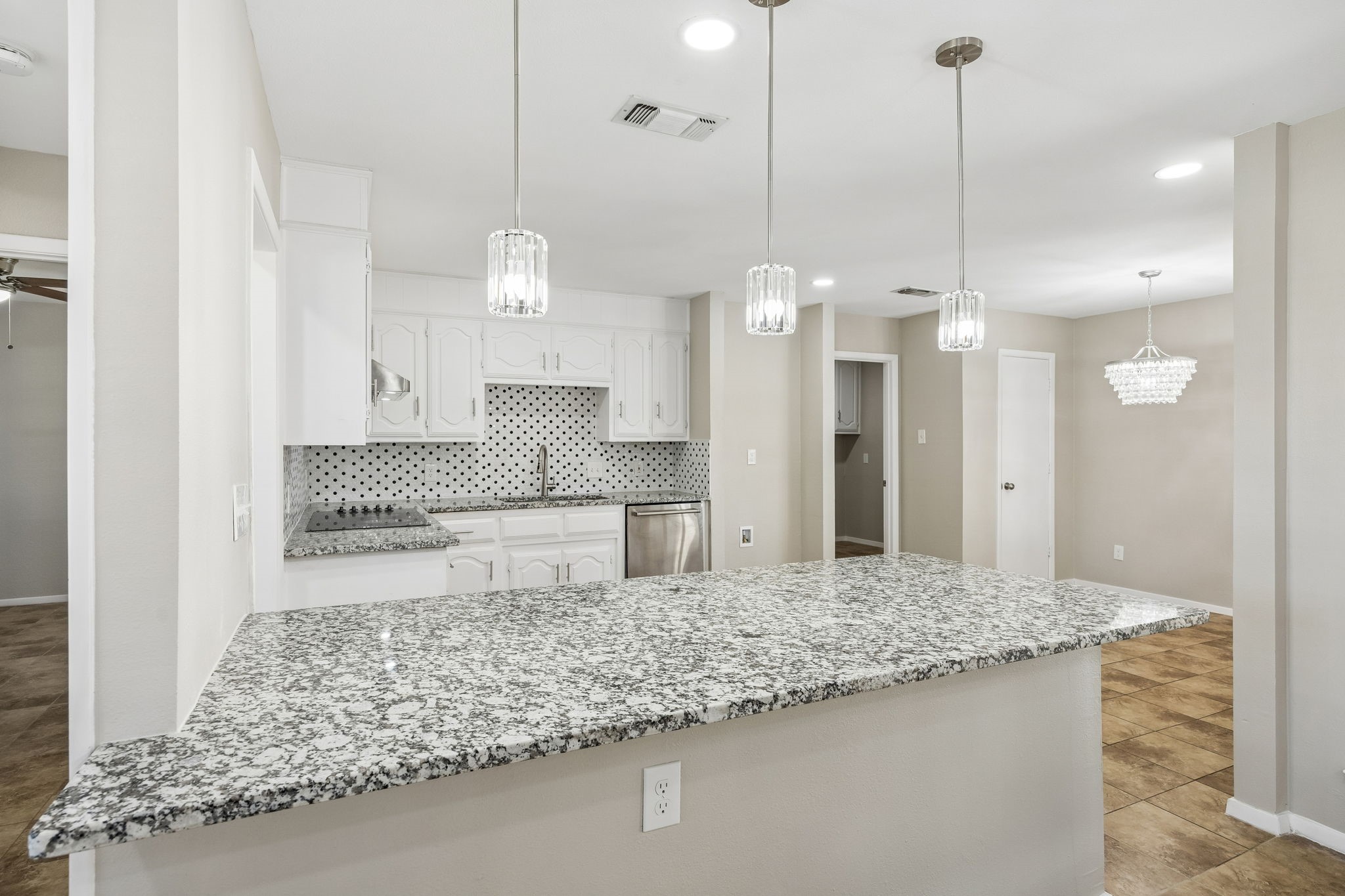 904 Bert Drive Arlington TX 76012