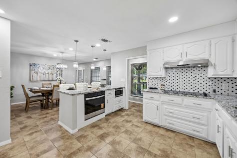904 Bert Drive Arlington TX 76012