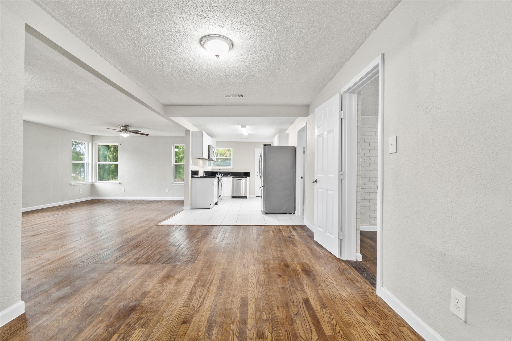 2336 Glencrest Drive Fort Worth TX 76119