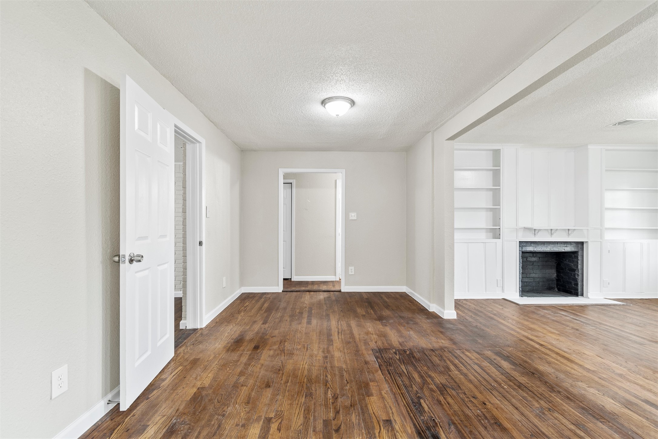 2336 Glencrest Drive Fort Worth TX 76119
