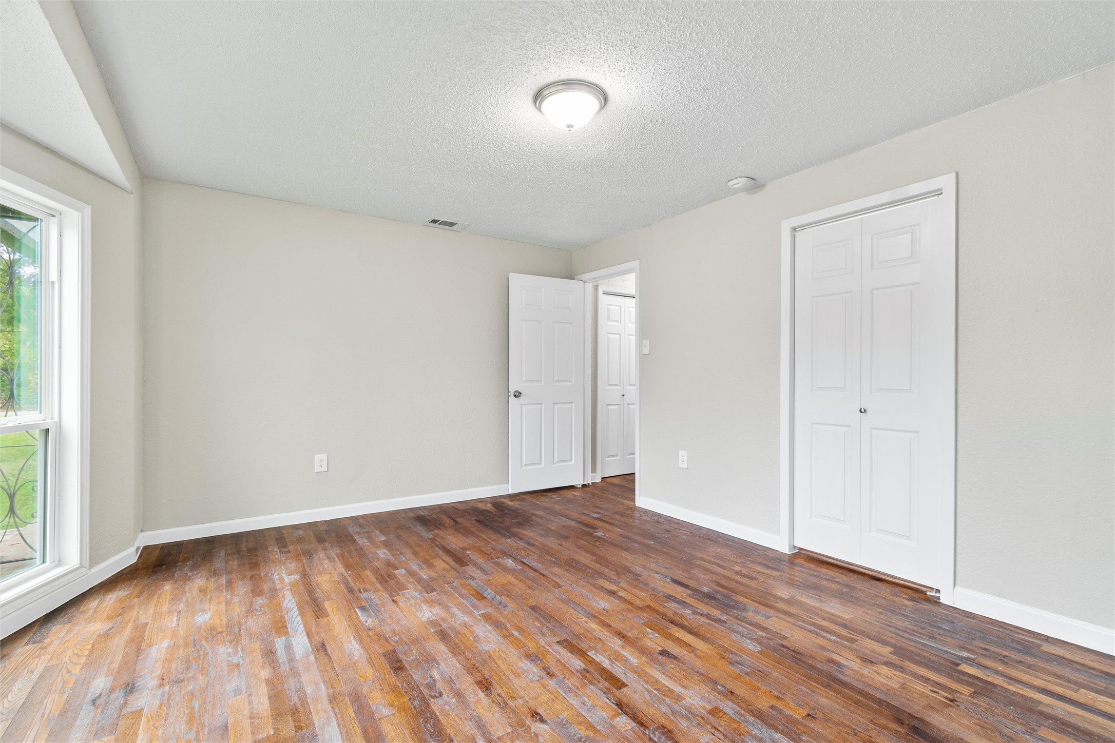 2336 Glencrest Drive Fort Worth TX 76119