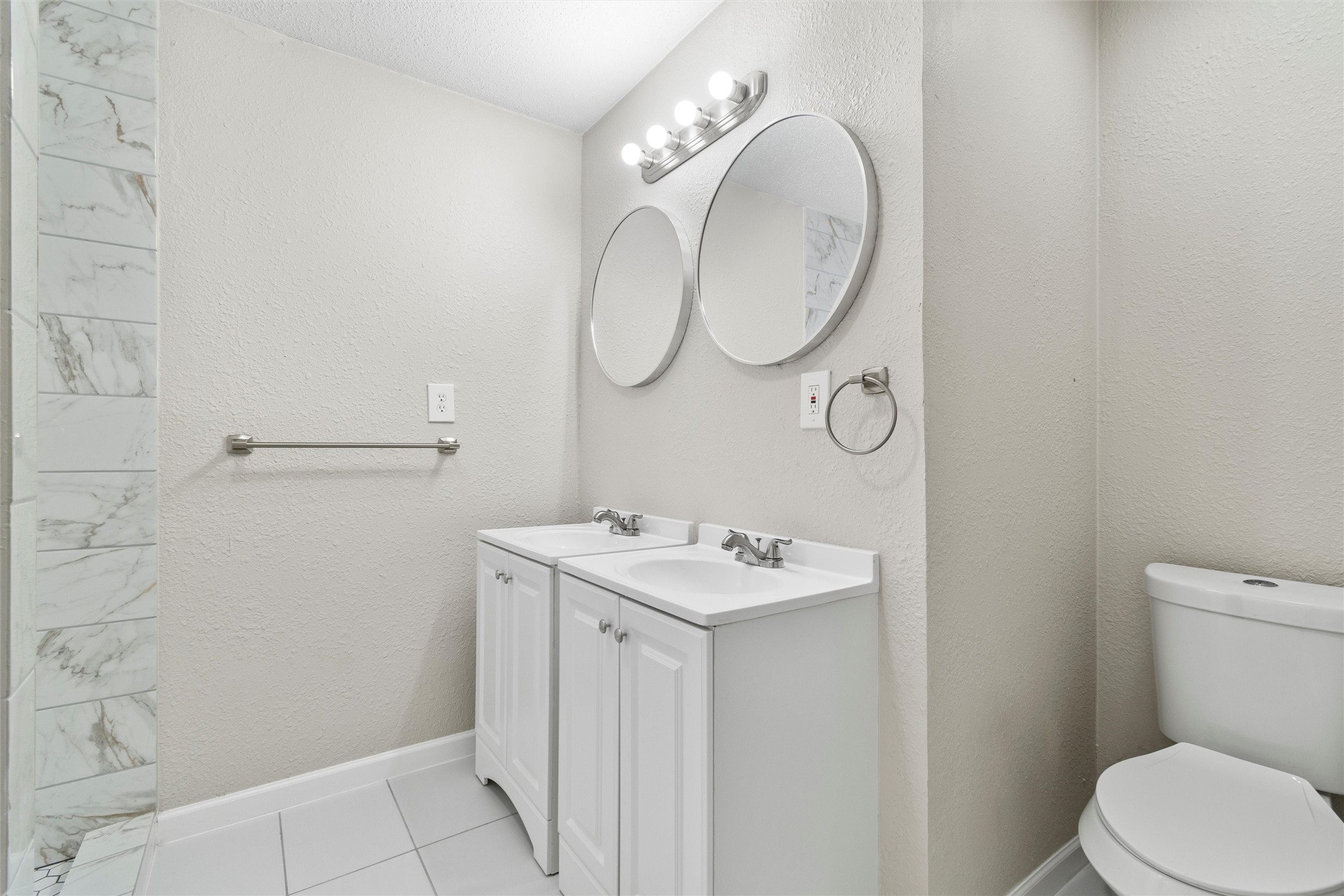 2336 Glencrest Drive Fort Worth TX 76119