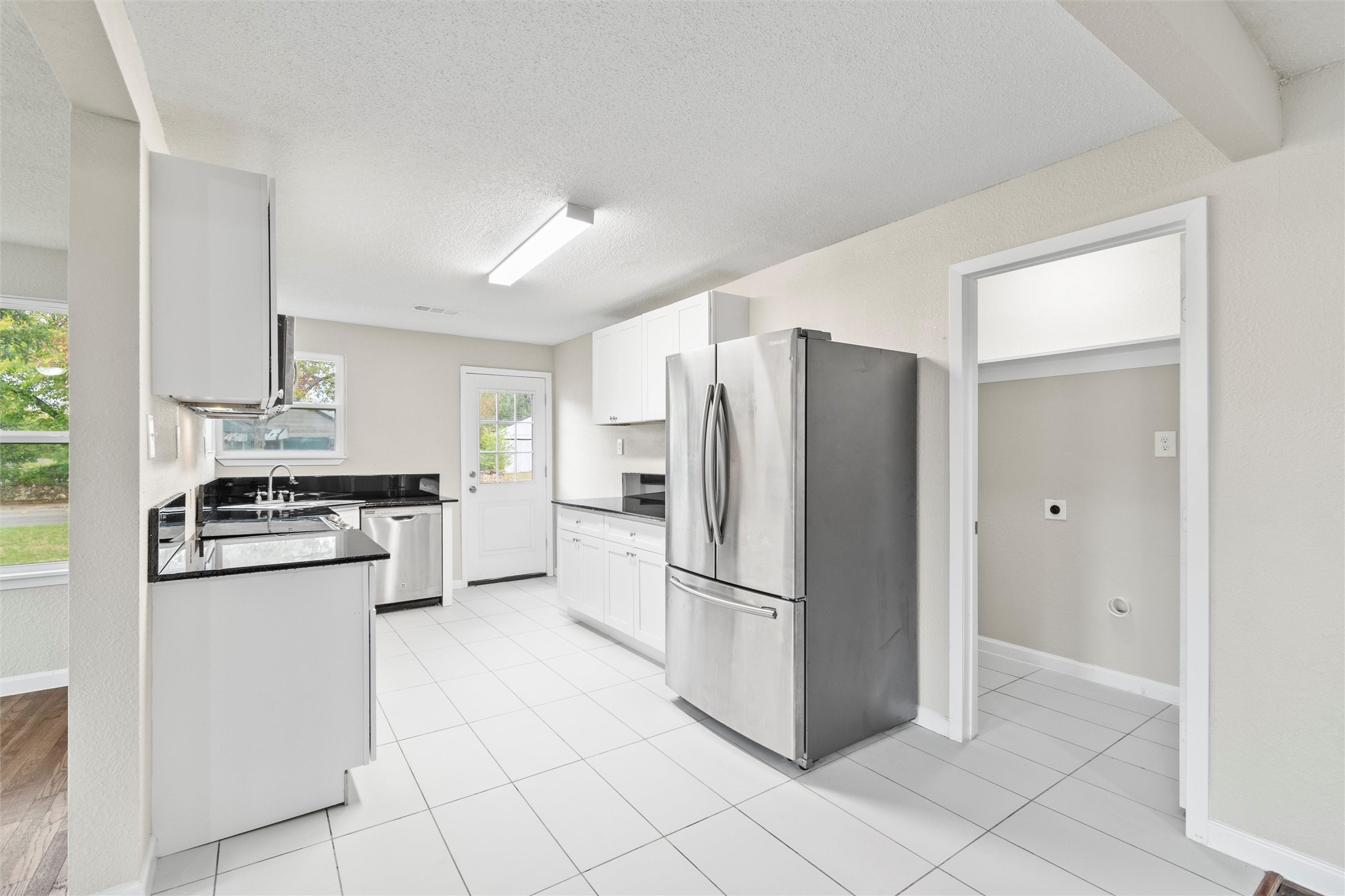 2336 Glencrest Drive Fort Worth TX 76119