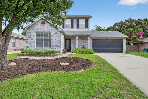 913 Dixon Lane Denton TX 76207