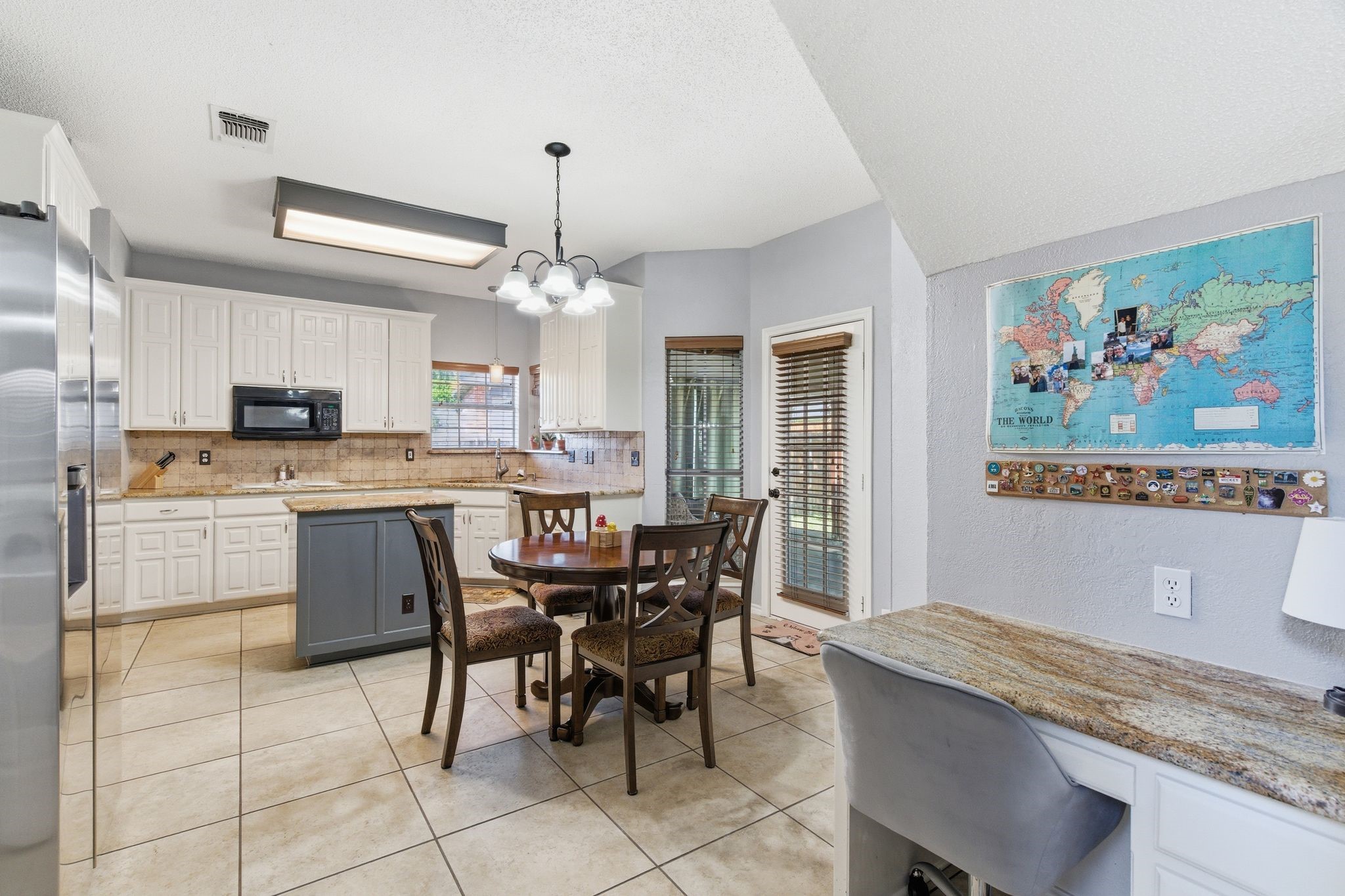 1214 Holly Hill Drive Grand Prairie TX 75052