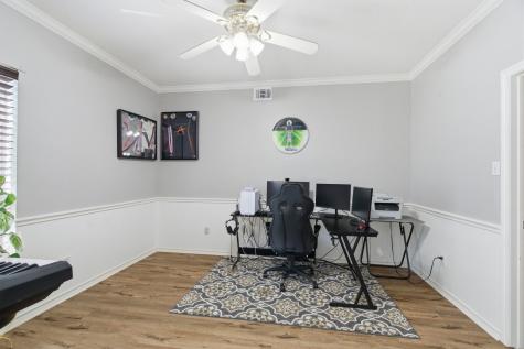 1214 Holly Hill Drive Grand Prairie TX 75052