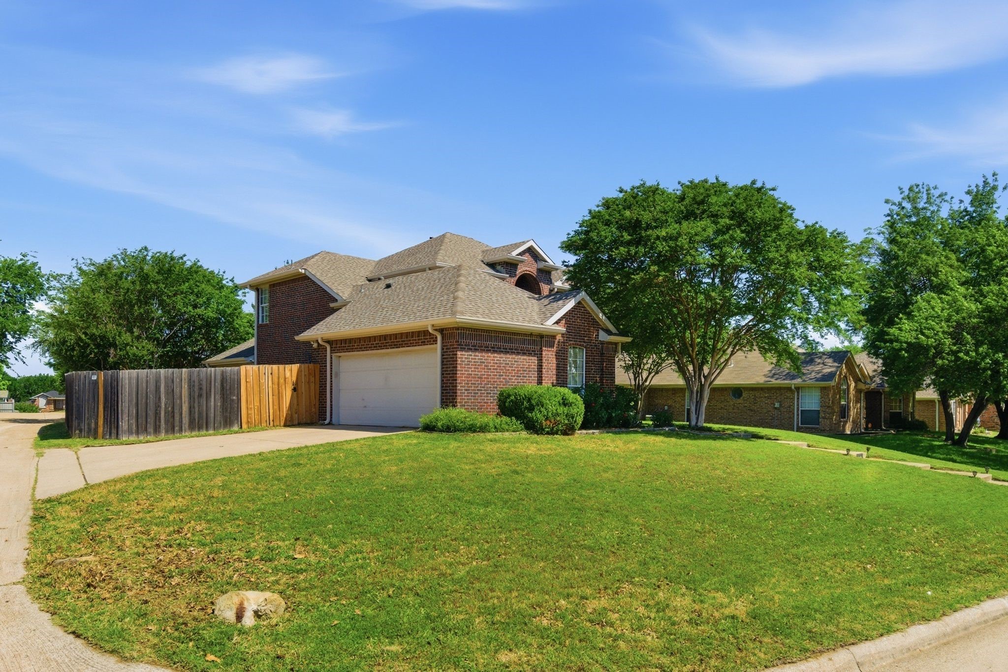 1214 Holly Hill Drive Grand Prairie TX 75052