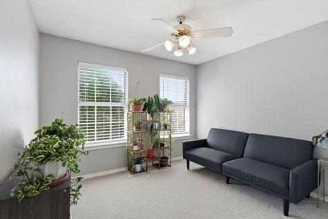 1214 Holly Hill Drive Grand Prairie TX 75052