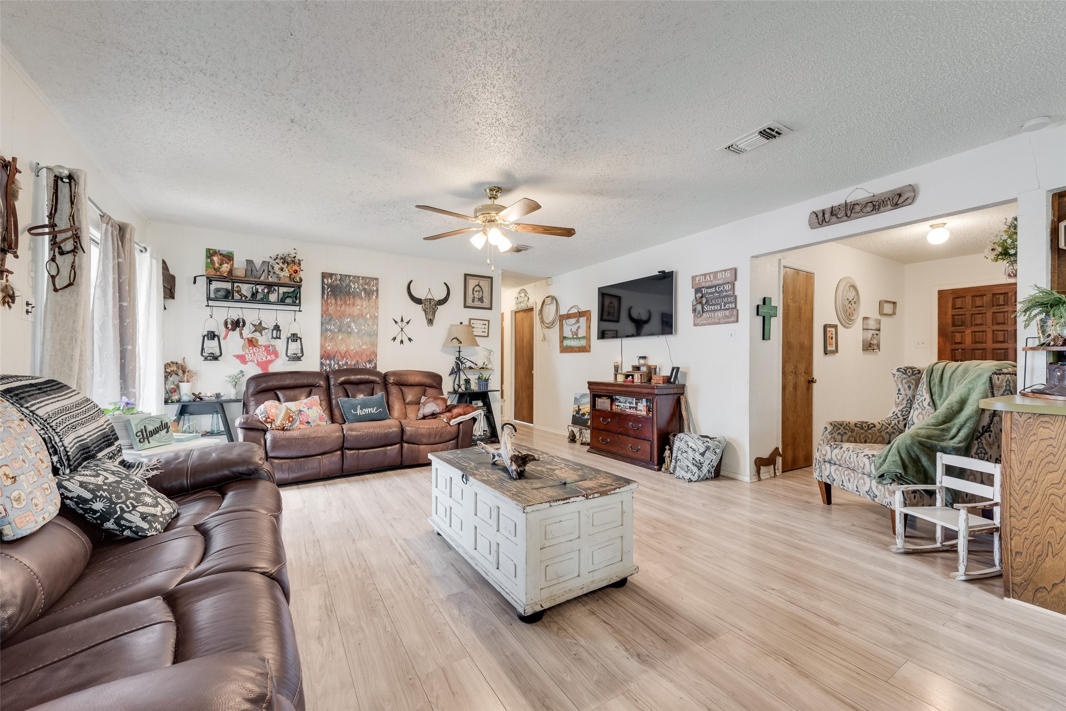 1308 N Kaufman Street Ennis TX 75119