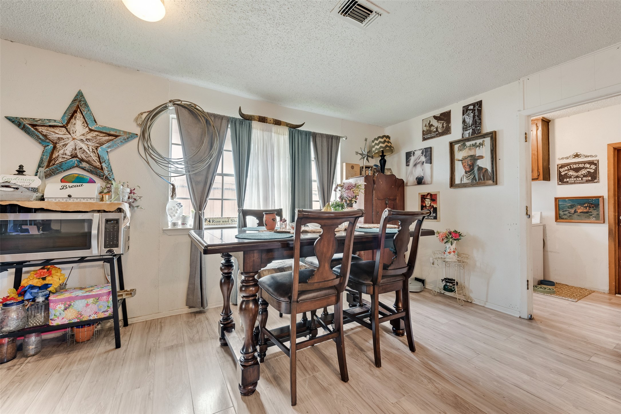 1308 N Kaufman Street Ennis TX 75119