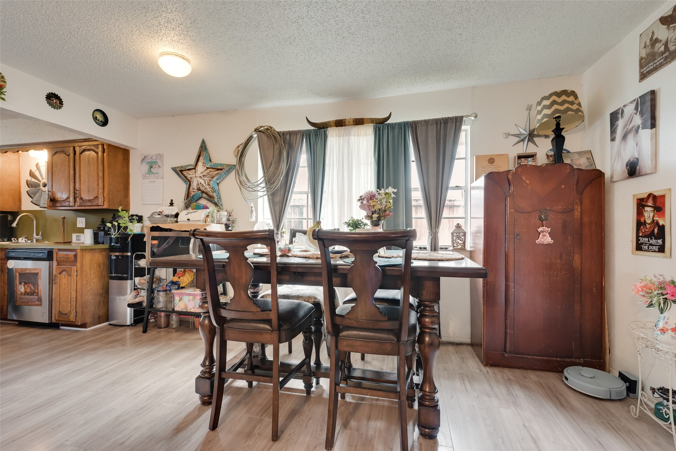1308 N Kaufman Street Ennis TX 75119