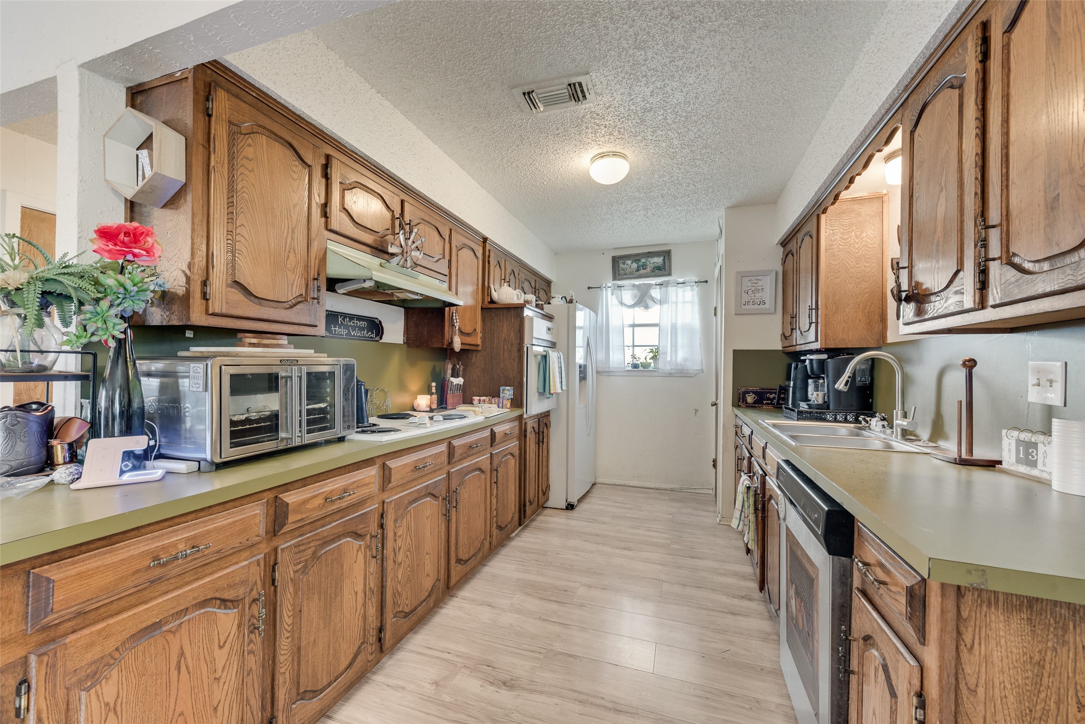 1308 N Kaufman Street Ennis TX 75119
