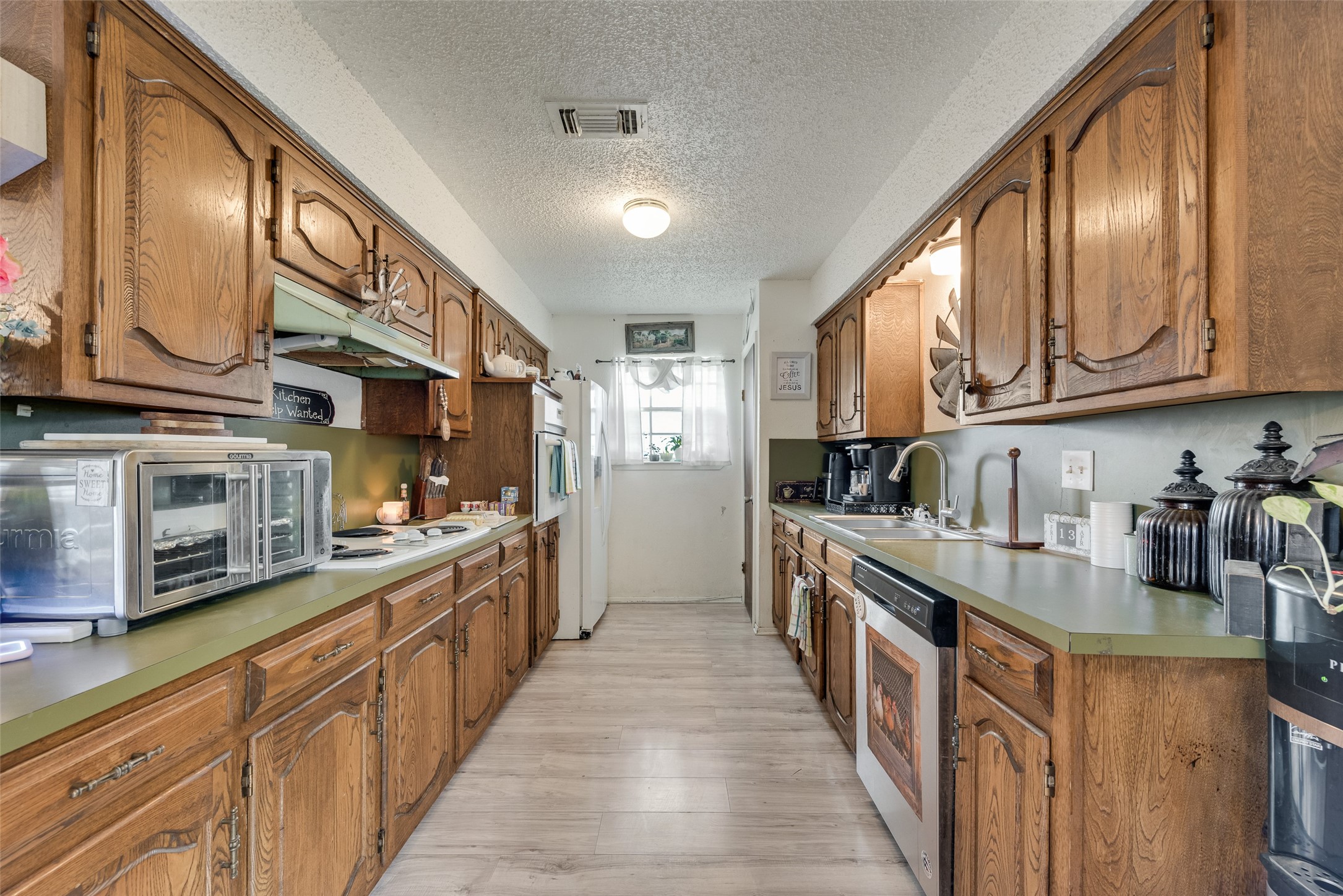 1308 N Kaufman Street Ennis TX 75119