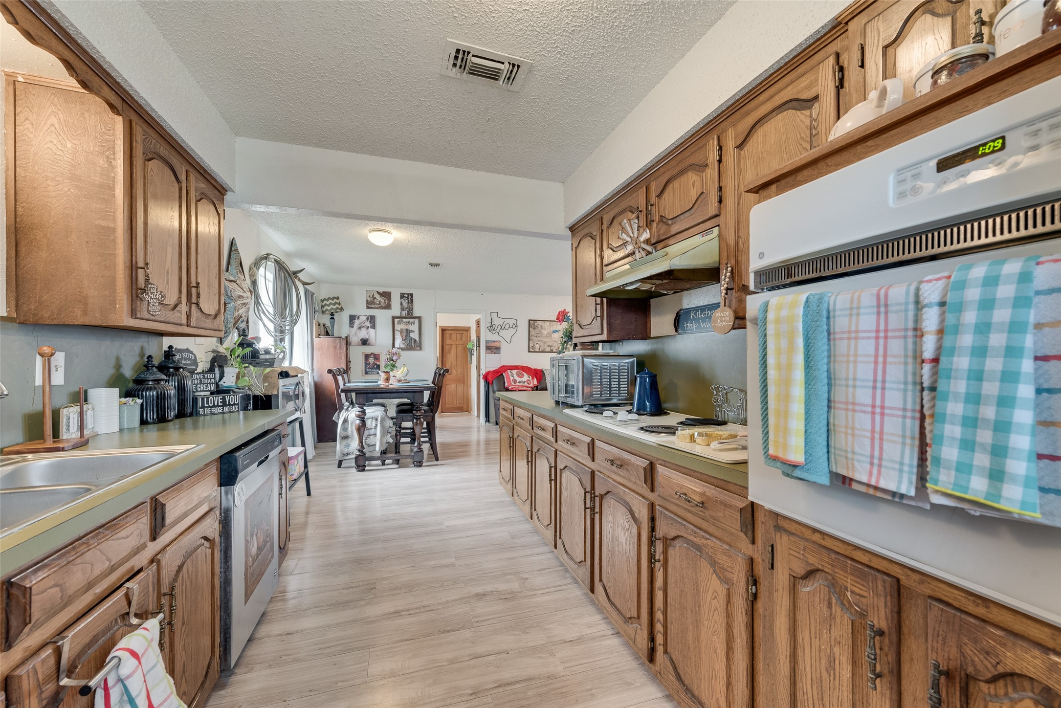 1308 N Kaufman Street Ennis TX 75119
