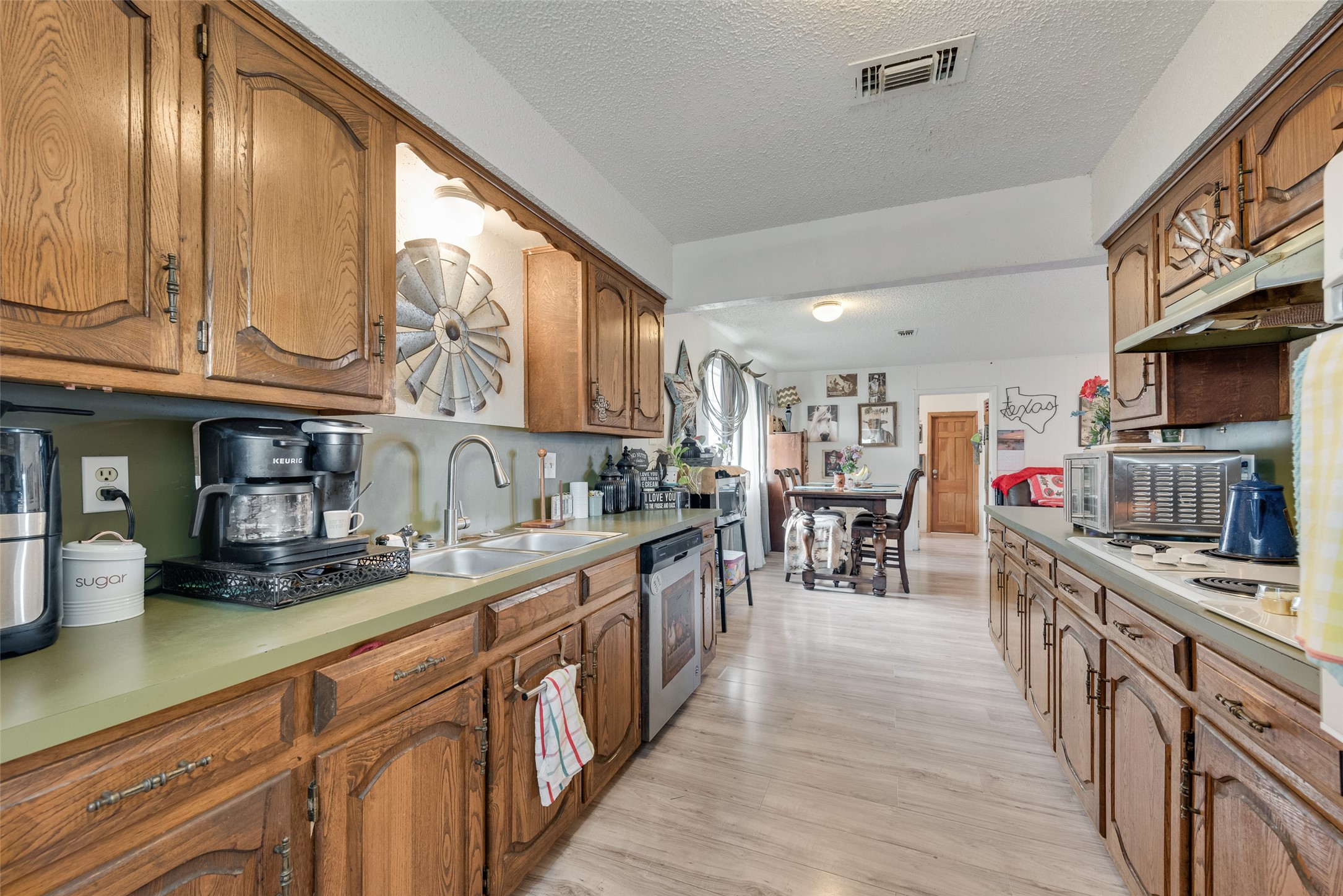 1308 N Kaufman Street Ennis TX 75119