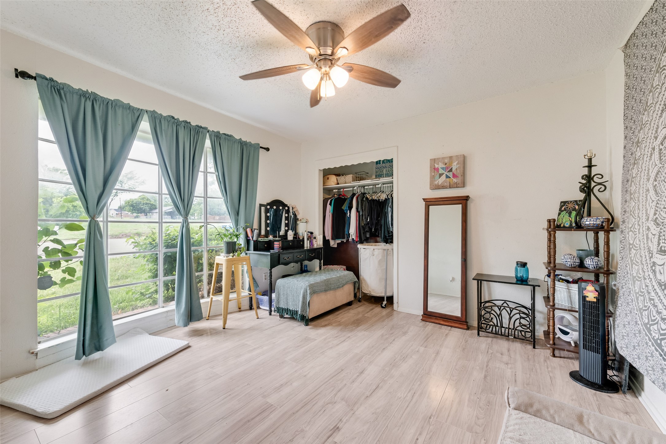 1308 N Kaufman Street Ennis TX 75119