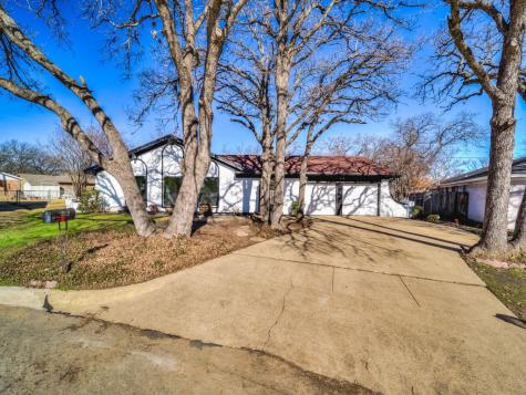 2125 Crown Colony Court Bedford TX 76021