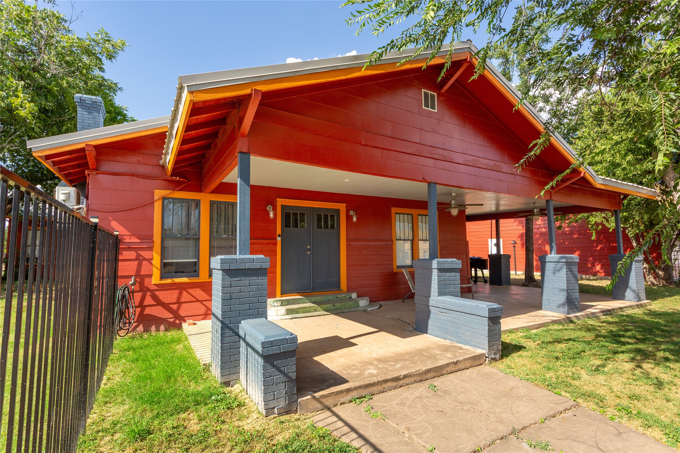 340 A W 3rd Street Baird TX 79504