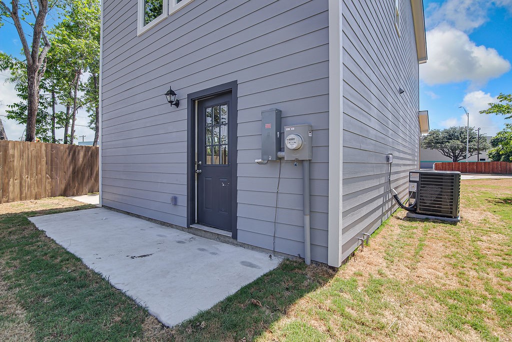 3849 Kimbo Road Fort Worth TX 76104