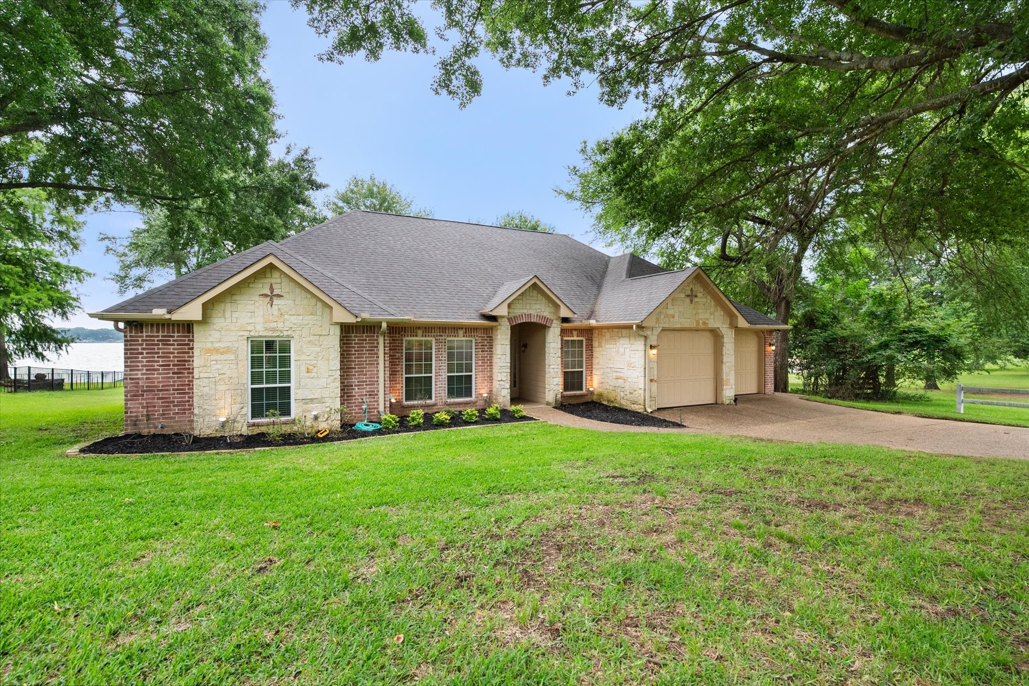 8009 Tourmoline Streetman TX 75859