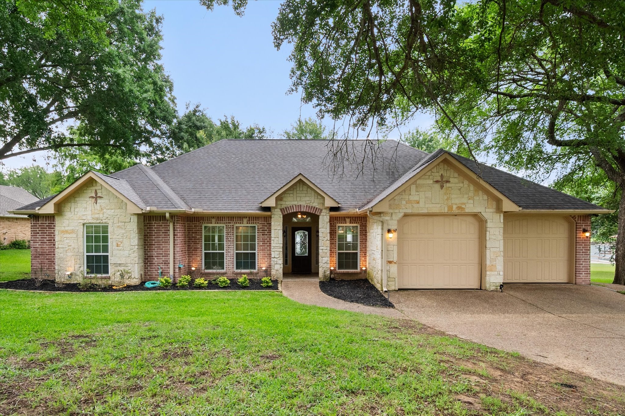 8009 Tourmoline Streetman TX 75859