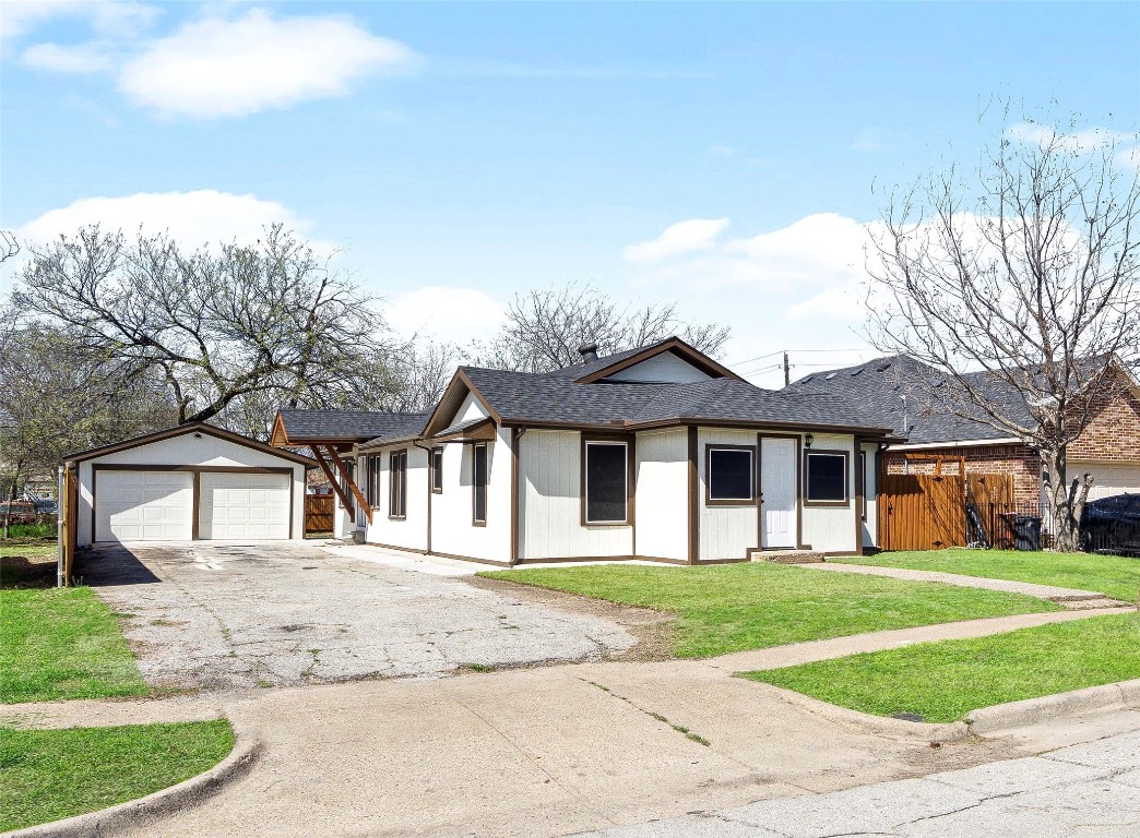706 Tuskegee Street Grand Prairie TX 75051