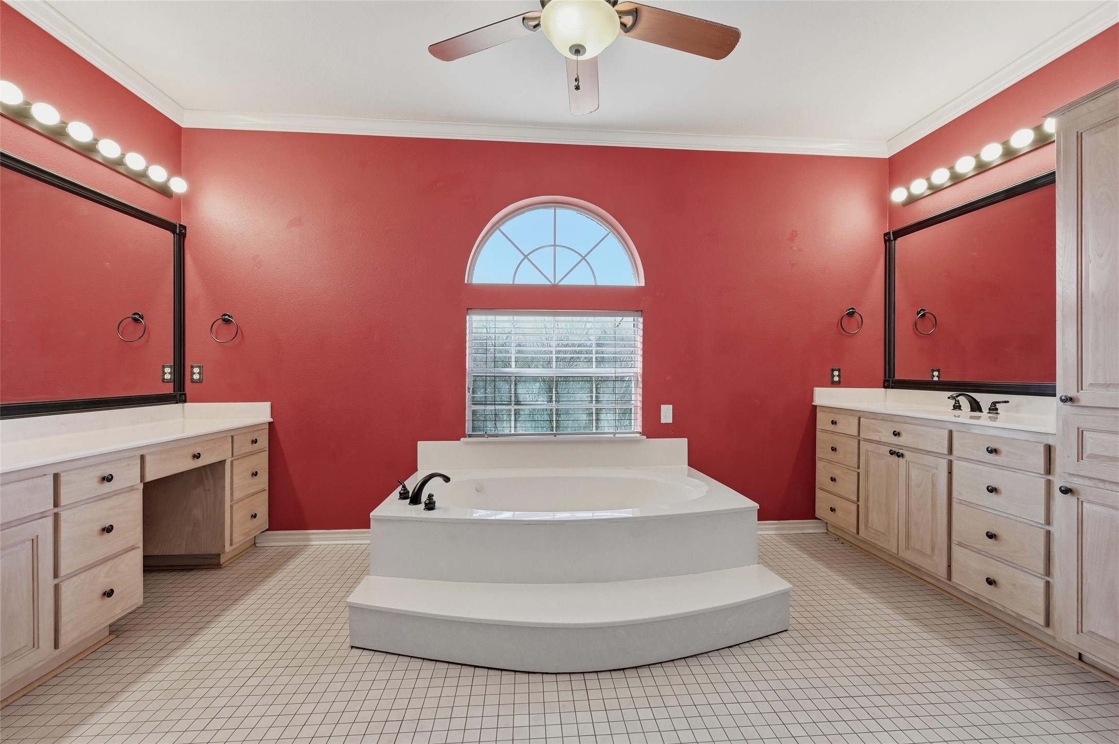 2210 Meadows Lane Sherman TX 75092