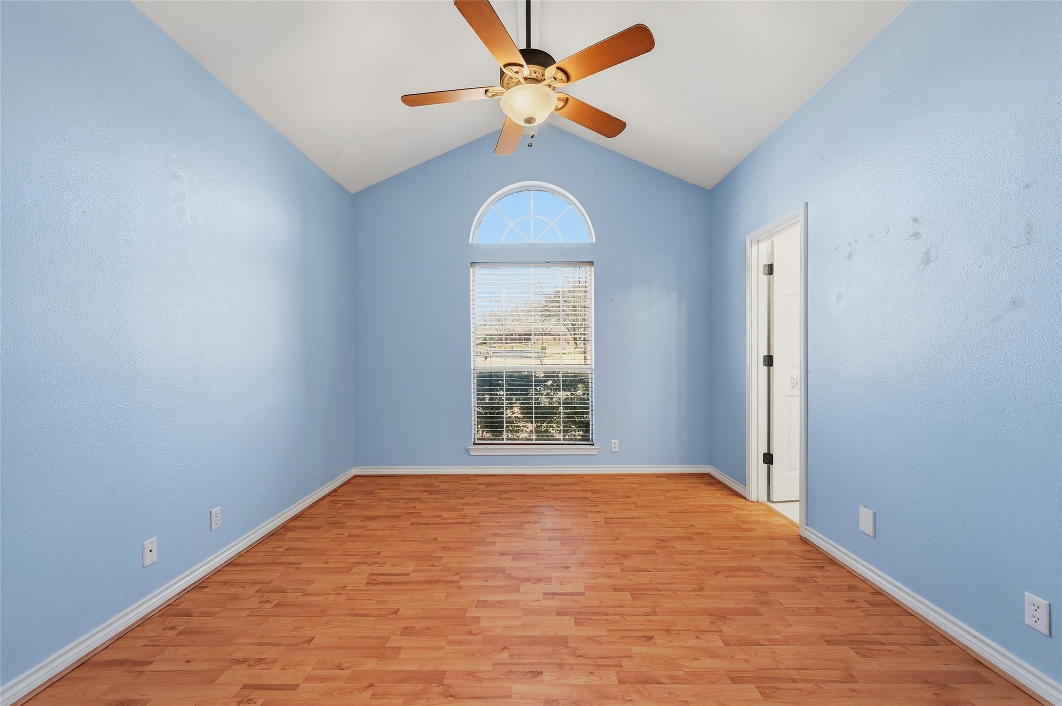 2210 Meadows Lane Sherman TX 75092