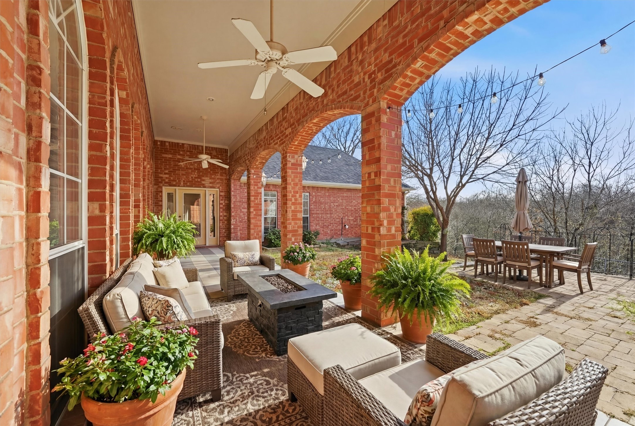 2210 Meadows Lane Sherman TX 75092